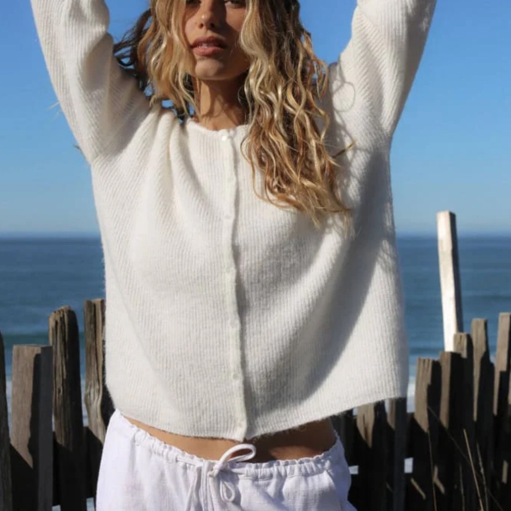 Rumored Newport Women's White Sweater